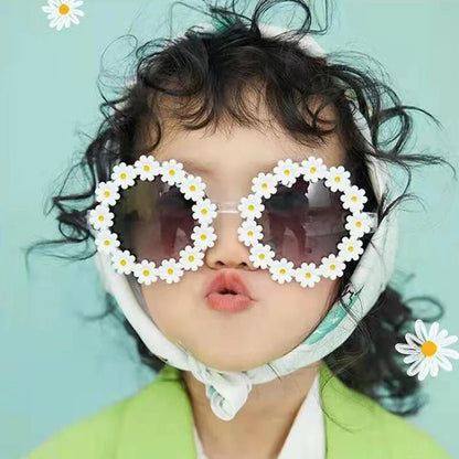 Cute Daisy Baby Sunglasses Fashion Outdoor Travel Beach UV Protection Glasses for Boy Girl 1-6 Years Kids Photography Props